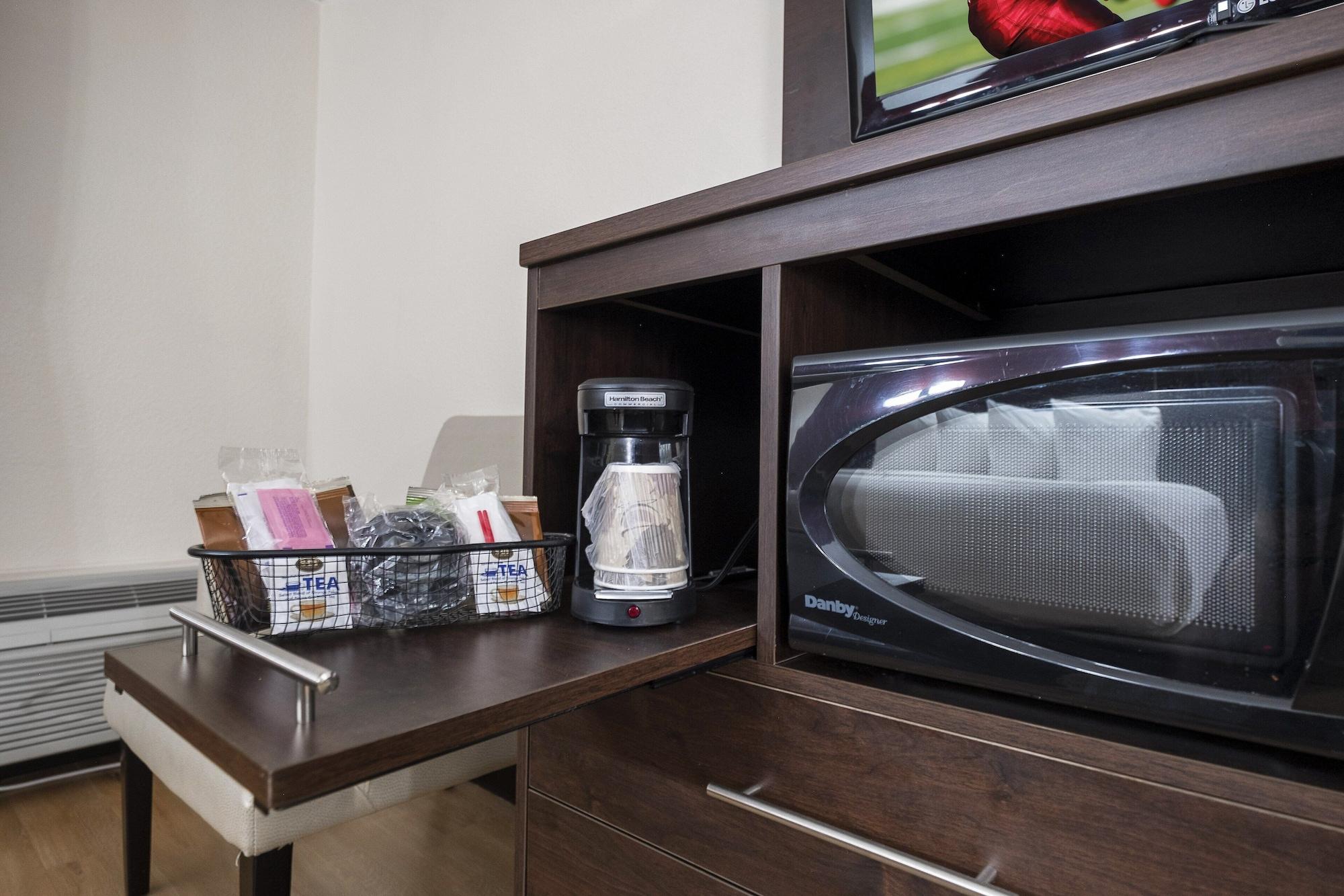 Red Roof Inn Plus+ & Suites Knoxville West - Cedar Bluff Εξωτερικό φωτογραφία