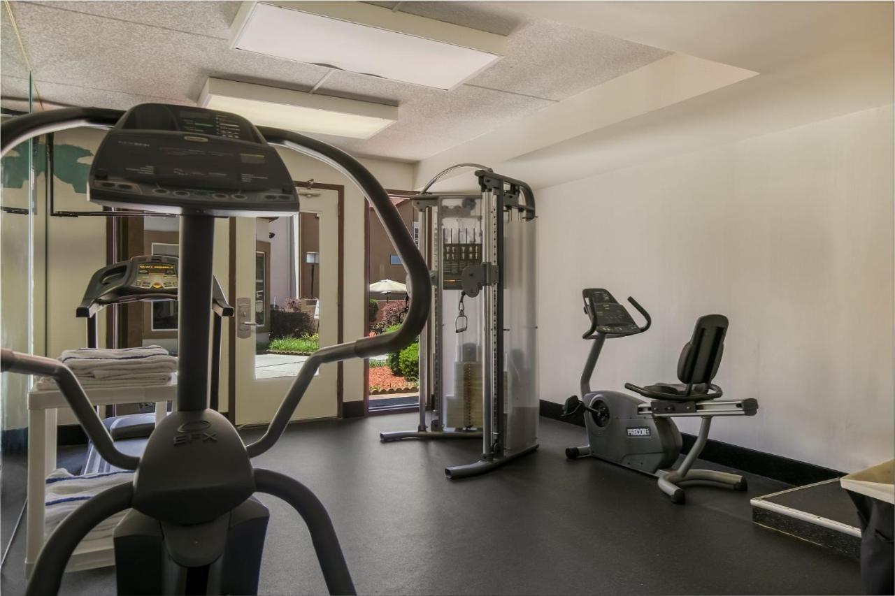 Red Roof Inn Plus+ & Suites Knoxville West - Cedar Bluff Εξωτερικό φωτογραφία