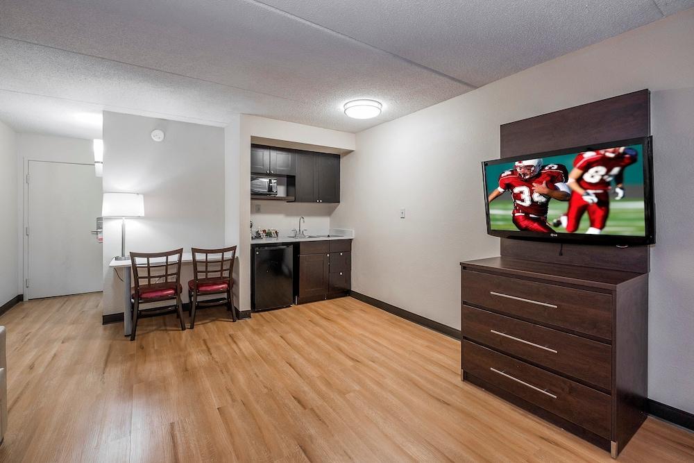 Red Roof Inn Plus+ & Suites Knoxville West - Cedar Bluff Εξωτερικό φωτογραφία